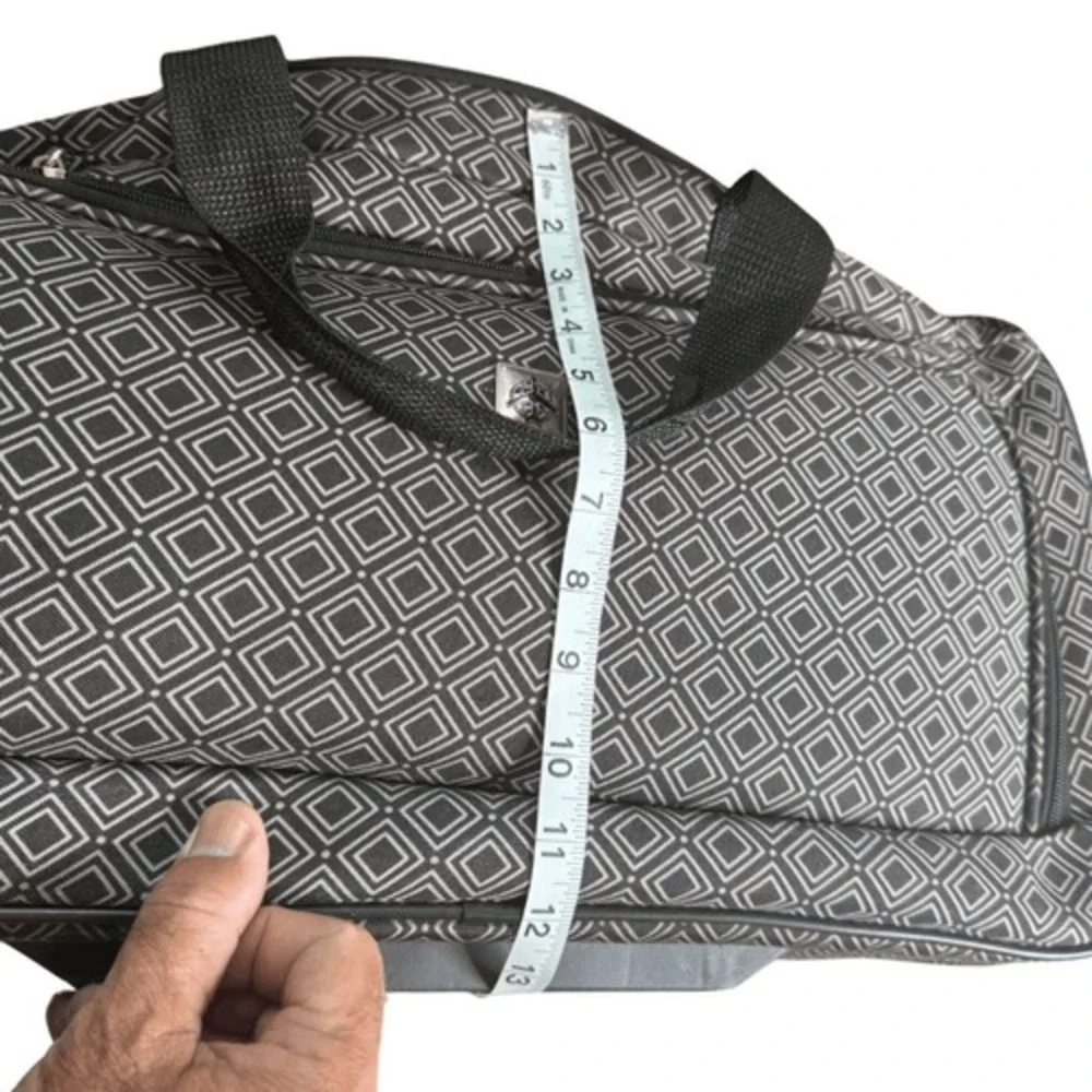 Unisex Geometric Lightweight Travel Luggage Carry On Rolling Bag‎ Black White